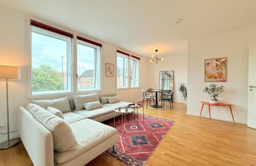 New-three room-Entire Apartment with two Balconies & Garage, Central-Fast Access to City Center - Barmbek -Stadtpark - Foto 43