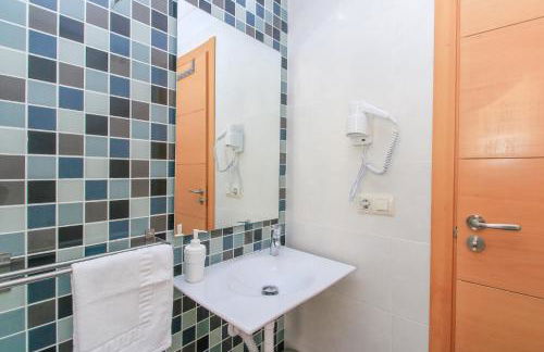 BET Apartments - Tramontana Apartments - Photo 36