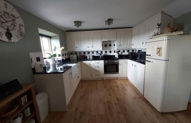 2 Bed Flat - Sleeps 3 - Parking - Wifi - Foto 5