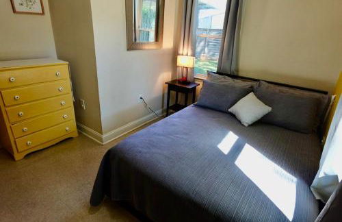 White Picket Fence - EV Charger! - Foto 4