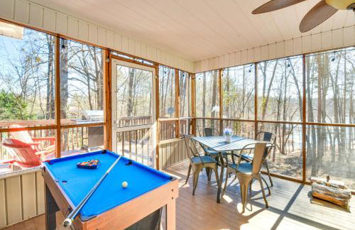 Lake Hartwell Retreat with 2-Tier Dock and Boat Slip! - Foto 24