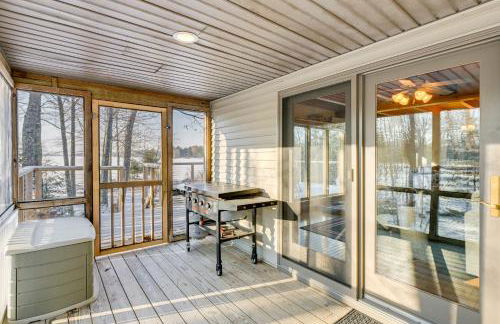 Hot Tub and Boat Dock Waterfront Maine Retreat! - Foto 27