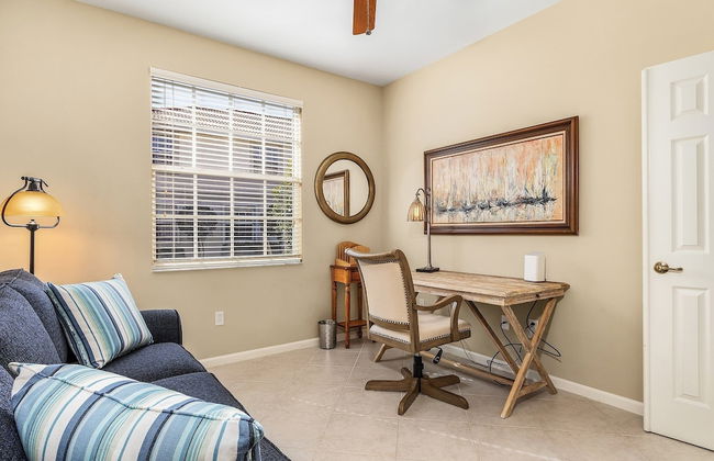 Crown Colony #101 - 16146 Mount Abbey Way 2 Bedroom Condo by RedAwning - Foto 13