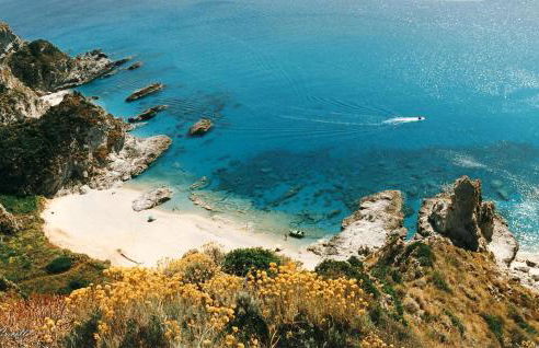 1 Bedroom Amazing Apartment In Ricadi - Foto 15