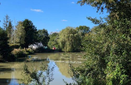 Beautiful Open Plan Lakeside Lodge, Shearsby - Photo 42