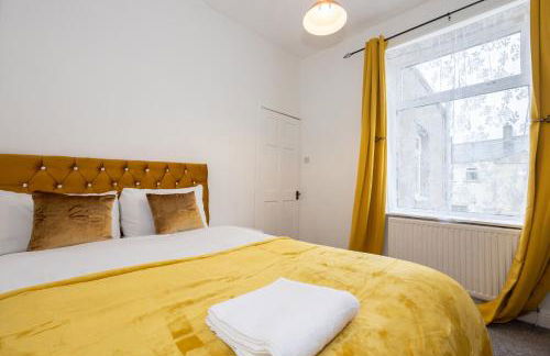 Cosy Four Bedroom Terrace Rishton - Foto 16