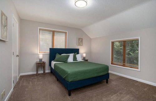 Smitten in da Mitten - 18 acres, Arcades, High Spd Web, Hot Tub, Pond! - Foto 26