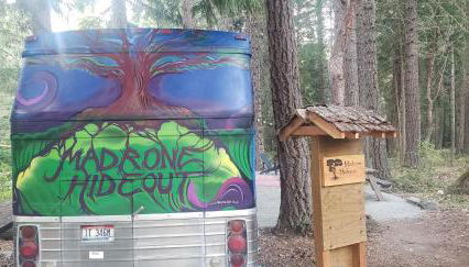 Madrone Hideout - decked out bus! - Foto 2