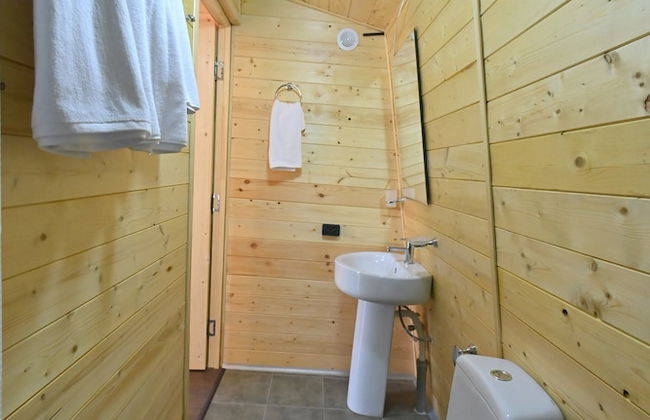 Hidden Garden Resort - Photo 16