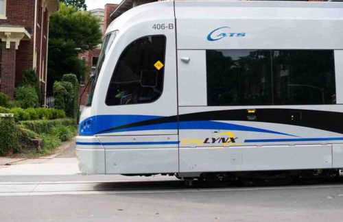 Charming 1BR Condo - Full Kitchen - Uptown Living - Foto 37