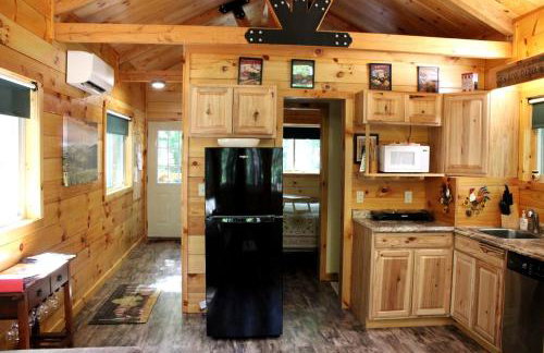 Breathtaking Tree House Rental near Charleston, West Virginia - Foto 15