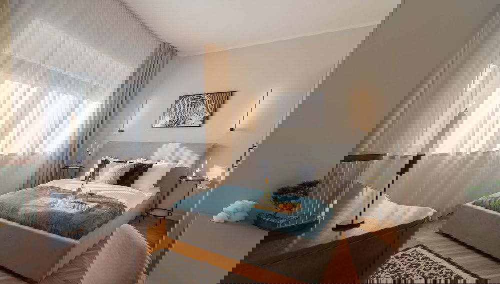 Vibrant & Spacious 3BR Condos on Amzei Square - Foto 1, Habitación