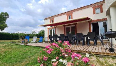 Splendide gîte La Tour Blanche 12min du Puy du Fou - Foto 2, sunbed