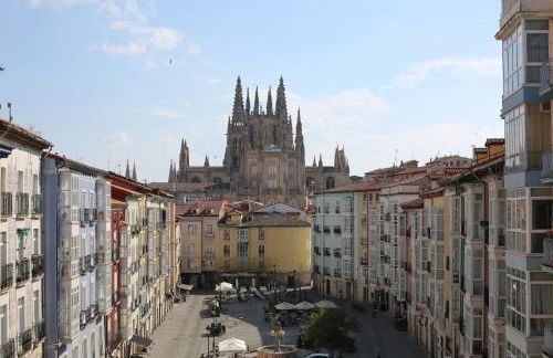Atuaire Home Preciosa vivienda Vistas a la Catedral Parking Incluido - Foto 25