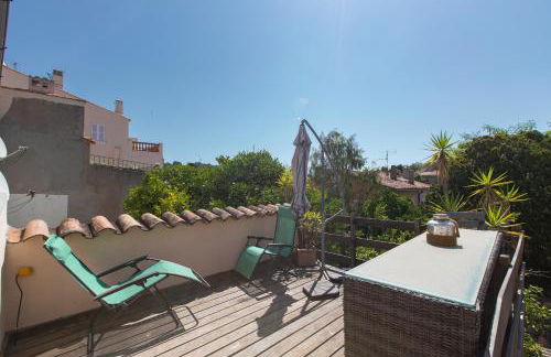 Steps from the Port! Chic 2-Bed in the Heart of Saint-Tropez - Photo 26