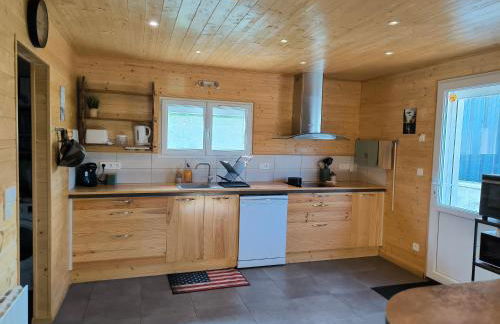 GITE A THEME D-DAY - situé à 15mn d'Omaha Beach - Animaux OK - Terrain clos - Aucuns voisins - WIFI - Foto 47