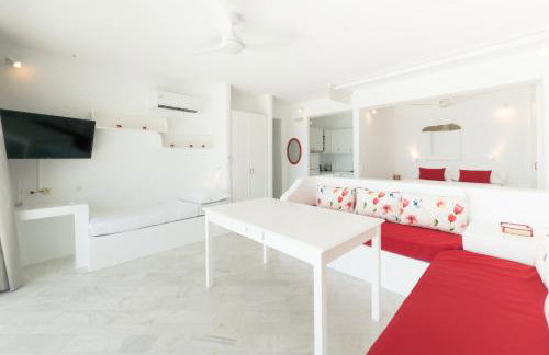 Eagles' Nest Mykonos Suites & Apartments with Heated Pool & Jacuzzis - Foto 46