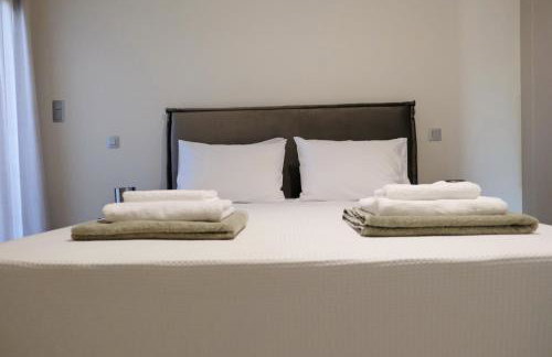 Poseidon 77B Luxury Residences - Photo 21