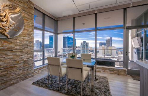 Cityscape Elegance with Water Views - Foto 32