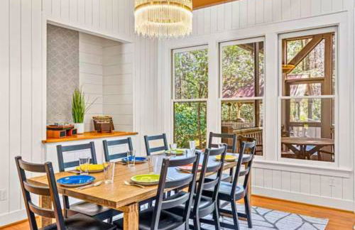 Riverfront Retreat: Sauna, Private Forest, 6 Falls - Foto 44