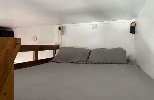 Très beau studio avec mezzanine - Foto 8