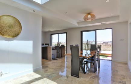 Brand New Waterfront Villa with pool - Foto 17