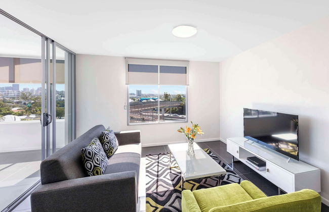 Oaks Brisbane Woolloongabba Suites - Photo 14