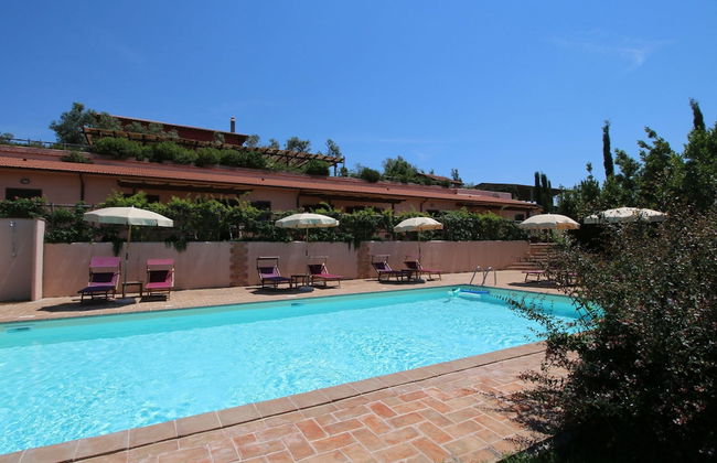 Apartment in Montalto Near Lake and Pool - Foto 14