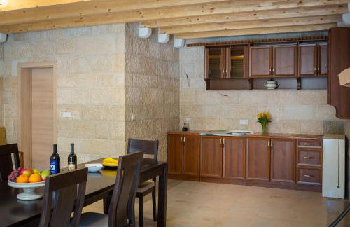 Luxury Stone Villa Nevija with heated pool - Photo 16