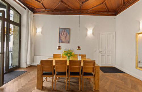 1,399 sq ft Historic Landmark, Checkpoint Charlie - Foto 16