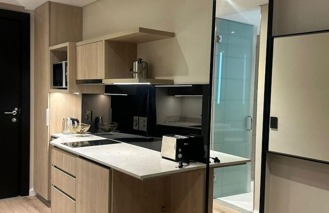 Luxury Apartment Sandton / no Loadshedding / Dstv - Photo 9