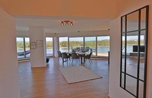 Exklusive Wohnung mit Balkon und direktem Rheinblick mit 2 Schlafzimmern für bis zu 5 Gäste - Foto 12