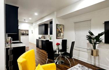 Charming 3 Bedroom house near Downtown IN - Photo 39