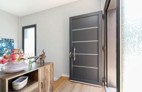 Casa nueva con piscina y vistas al mar - Foto 37