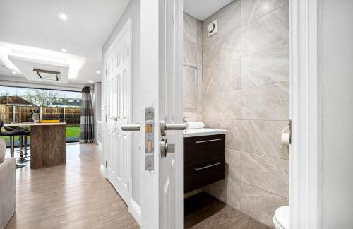 Grand 5 Bedrooms and 3 Bath Birmingham Home - Foto 10