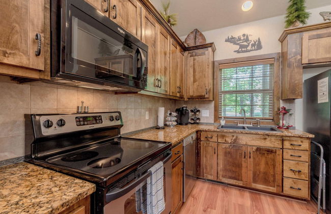 Hickory Hideaway - Communal Pool Access - Photo 16