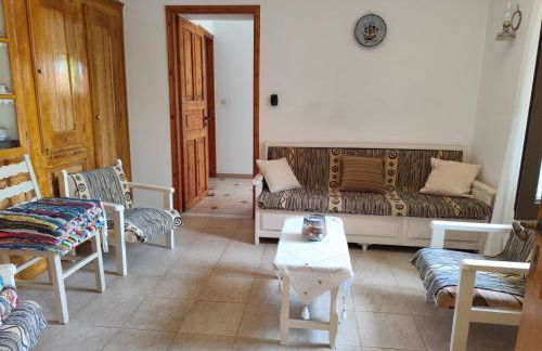 Traditional village house - Photo 26