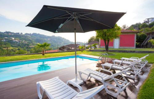 Welcoming Villa with Mountain View in Sobradelo da Goma - Foto 1