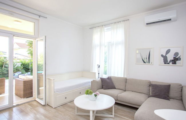 Villa in Kastel Novi Near Beach - Foto 16