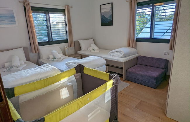 Villa BaGalil 3BR Retreat by Sea N' Rent - Foto 2