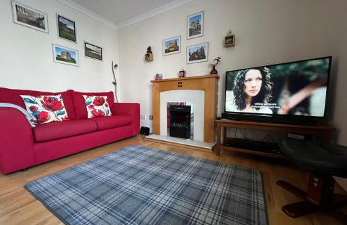 Old town, free parking, Outlander experience - Photo 1