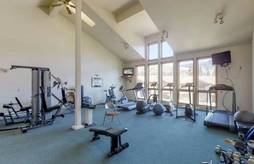 Mountain Condo w Views, Balconies and Fireplace - Foto 7