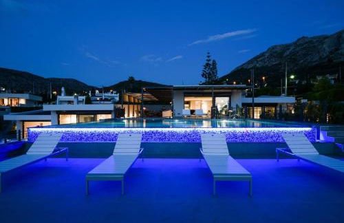 Black Diamond Luxury Beachfront Villa Selenia - Foto 39