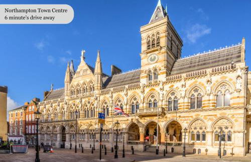 Exquisite 7 Bedroom 5 Bathroom House - Over 1900 sqft - Close to City Centre with Free Parking, Fast W-Fi and SmartTVs by Yoko Property - Foto 52