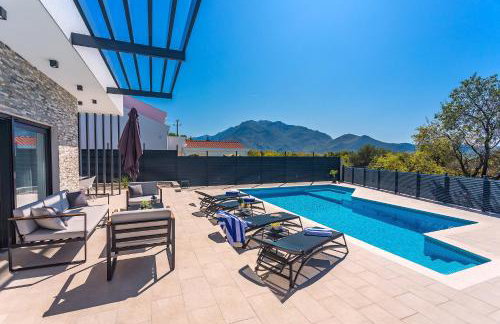 Villa Casa Mia I Near Makarska I Heated swimming pool with jacuzzi - Foto 1