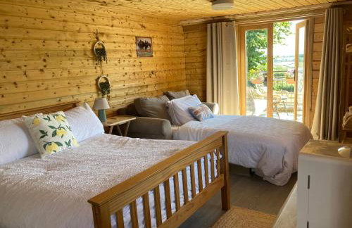 The Pigsty - Photo 9