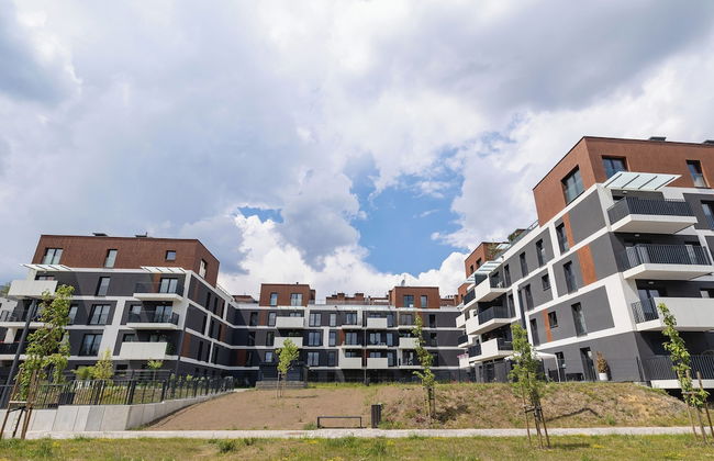 Bright Apartment With Parking by Renters - Photo 20