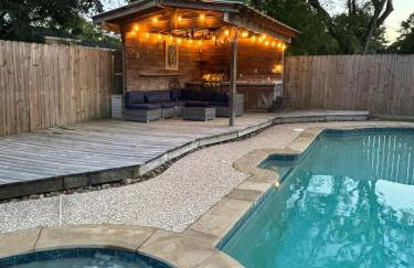 Backyard Oasis-Pool & Grill-Heart of Friendswood - Foto 42