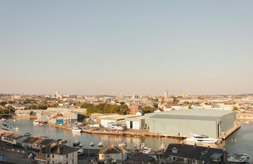 2 Bed - Leeward House by Pureserviced - Foto 17