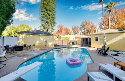 Valley Oasis Pool Hot Tub Near Universal - Foto 9